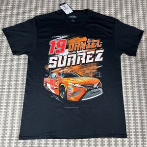 Daniel Suarez Joe Gibbs Racing Team Collection ARRIS T-Shirt Black Sz L NWT